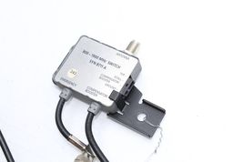 01-06 MERCEDES-BENZ S55 AMG ANTENNA BOOSTER AMPLIFIER SPLITTER Q4215 image 3