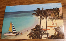 Hawaii-Waikiki Beach on the Island of Oahu-Pan Am Airlines Postcard-Unpo... - $6.58