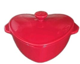 Pioneer Woman ~ HEART Shaped ~ 13 Ounce ~  Stoneware ~ Cocotte w/Lid ~ RED - $30.00