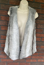 New Silver Fox Faux Fur Vest Small Grace Elements Open Front Pockets Vegan NWT - £6.07 GBP