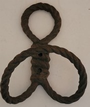 Vtg Cast Iron Brown Faux Rope Nautical Towel Ring Wall Mount Holder Great Patina - £22.89 GBP