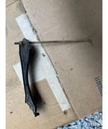1999 ACURA 3.5 RL BATTERY TIE DOWN HOLDER BRACKET CLAMP SUPPORT OEM - $27.15 CAD