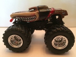 Hot Wheels Monster Truck Jam Plastic base MONSTER MUTT - $13.86