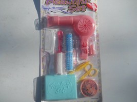 Toy Beauty Set With Hair Dryer n125b - £10.05 GBP