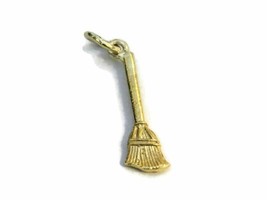 Broom #2 Charm Pendant 14k Yellow Gold!! - £138.11 GBP