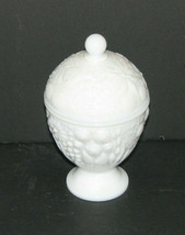 Vintage Avon Milk Glass Candy Dish With Lid - £19.44 GBP