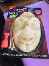 ShipN24Hours. New-Wicked Witch Craving Kit.  Face Glows When Lifts Up. - £10.75 GBP
