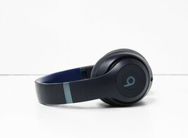 Beats by Dr. Dre Studio Pro Wireless Over-Ear Headphones MQTQ3LL/A - Navy image 7