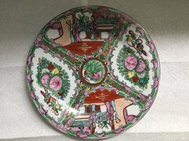 Vintage Chinese Famille Rose Medallion Canton hand painted Porcelain Plate 10.5&quot; - £64.74 GBP