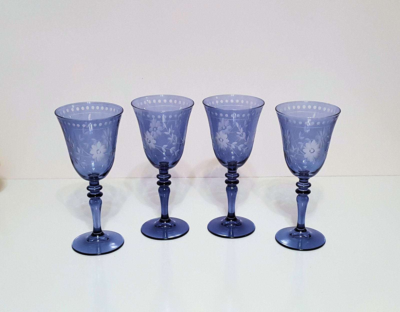 Primary image for NEW RARE Williams Sonoma Blue Vintage Etched Wine Glasses 9.5 OZ