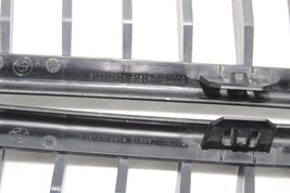 06-08 BMW E90 E91 SEDAN 328I 330I 335I GRILLE LEFT RIGHT PAIR E6239 image 11