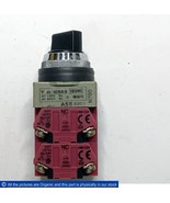 Idec 41-10569 Selector Switch ASS 0201 With HW-C10 &amp; HW-C01 Contact Bloc... - $82.23 CAD