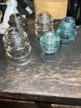 Lot of 5 Whitall Tatum Glass insulators Made In USA #9, #4 &amp; #1 - £22.01 GBP