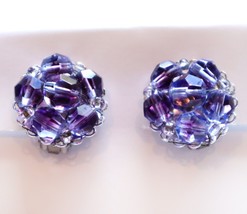 Pretty Purple 60s Vintage MARVELLA Clip On Earrings Glass Beaded Cluster Style - £23.36 GBP