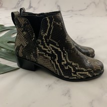 Vionic Womens Clara Boa Snakeskin Print Ankle Booties 7 New Gray Black L... - $59.39