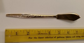 Butter Knife Vtg Carlyle Silver Golden Bouquet Gold Electroplate Minimal... - £16.77 GBP