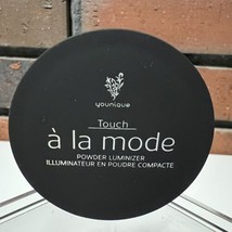 Younique Touch A La Mode Powder Luminizer Pearly NEW 4g/.14oz - £23.74 GBP