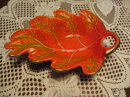CA Pottery-Leaf Trinket/Candy Dish-#809-Mid Century-USA - $12.00