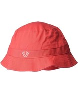 True Religion Hs Outline Bucket Hat True Red ( One Size ) - $1,318.74 MXN