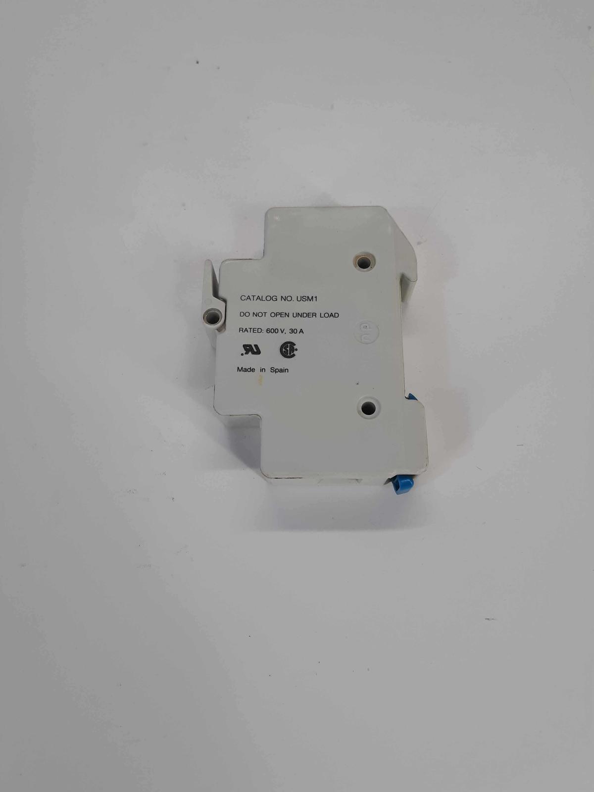 Gould Shawmut USM1 Fuse Holder 600V 30A 1POLE  - $7.00