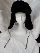 Marcus Adler women&#39;s Metallic Faux Fur Trapper Hat - Hematite Gun Metal - €21,14 EUR