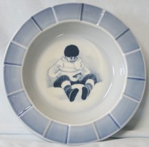 Bing &amp; Grondahl Blue &amp; White Inuit Boy Heavy Panel Rim Bowl - £19.48 GBP