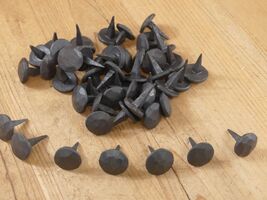 50 Clavos Nails Hand Forged Primitive Medieval Door Shutters 1" Hammered... - €51,92 EUR 50 Clavos Nails Hand Forged Primitive Medieval Door Shutters 1" Hammered... - €51,92 EUR