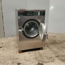 SPEED QUEEN 40LB Front Load Washer MODEL: SC40BC2YU60001 S/N: 0905017483 - £2,407.81 GBP