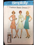 Uncut 1970s Size 10 Bust 32 ½ Easy Princess Seam Dress Simplicity 7026 P... - £7.18 GBP
