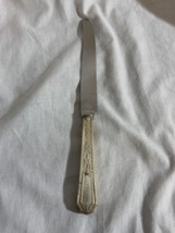 1847 Rogers Bros. Silver Plate  ANCESTRAL Dinner Knife No Monogram - £3.52 GBP