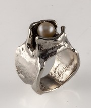 Extraordinaire Pearl Sterling Silver Ring Size 8.25 - £233.40 GBP