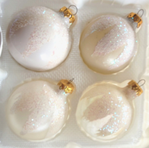 4 Mica Snowcapped 2.5&quot; Christmas Ball Ornaments 1 White 2 Frosted 1 Clear VTG - £11.72 GBP