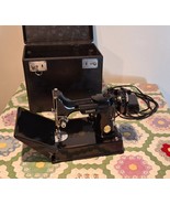 Rare 1947 SINGER FEATHERWEIGHT Sewing Machine Quilters 221  w/ Case Test... - $10,134.75 MXN