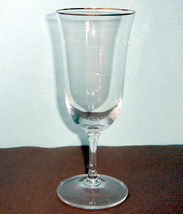 Vera Wang Wedgwood CLASSIC Shaped Iced Beverage Glass Thin Gold Rim 14oz. - £15.85 GBP