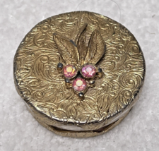 Vintage Pink Rhinestone w Feather Pillbox Pill Box 1 1/2&quot; Round Has Liner - €15,83 EUR