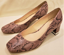 Bandolino Women&#39;s Shoes Sz-10M  Multicolor Snake Pattern - £32.03 GBP