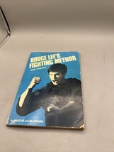 VINTAGE 1977 BRUCE LEE&#39;S FIGHTING METHOD BASIC TRAINING PAPERBACK BOOK - $9.69