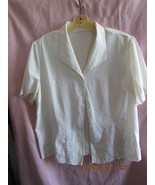 Ladies Top White Lace Embroidery Bottom Buttons Blouse Size XL - $20.47 CAD