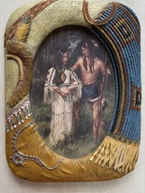VINTAGE NATIVE AMERICAN COUPLE IN NATIVE STYLE PHOTO FRAME - £23.46 GBP