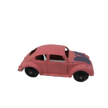 VTG Tootsietoy Volkswagen Beetle Bug Die Cast Car Pink Chicago USA - $17.81