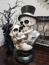 Halloween Bride &amp; Groom Skeleton Bust Veil Top Hat Black Skulls Figurine Statue - £37.19 GBP