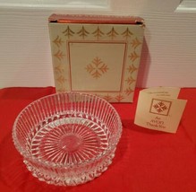 1978 Fostoria for the Holidays - 5&quot; Lead Crystal Candy Dish with Box (Avon)  - £9.90 GBP