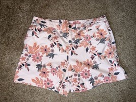 New Style &amp; Co. Women Mid Rise Shorts, Floral Pink Printed, Size 18 - $437.15 MXN