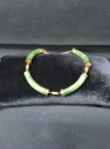 Vtg Gold Tone Green Nephrite ? Jade Curved Bar Link Bracelet Safety Chain - £14.61 GBP
