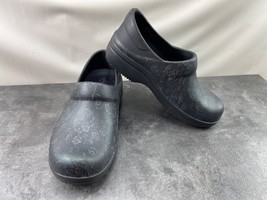 Crocs Clogs Women  7 M Neria Pro II Shoes Black Slip On Comfort Casual N... - $24.57