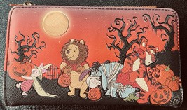 Loungefly Disney Winnie The Pooh Halloween Glow in the Dark Wallet - $500.99 MXN