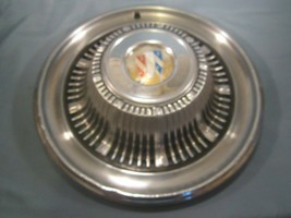 Vintage BUICK Hubcap c1970&#39;s ? [Z21] - £19.63 GBP