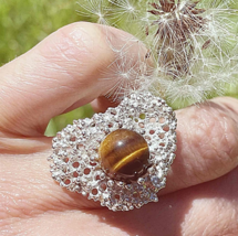 Fab 1970s Unisex Natural Tigers Eye Sterling Silver Ring with Presentati... - $311.77