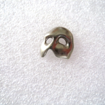 Silver Color Metal Phantom of the Opera Mask Lapel Hat Pin Badge - £9.48 GBP