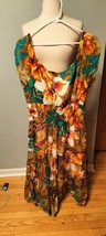 Mlle Gabrielle Womans 1X Floral Print Midi Dress V-neck - $284.35 MXN